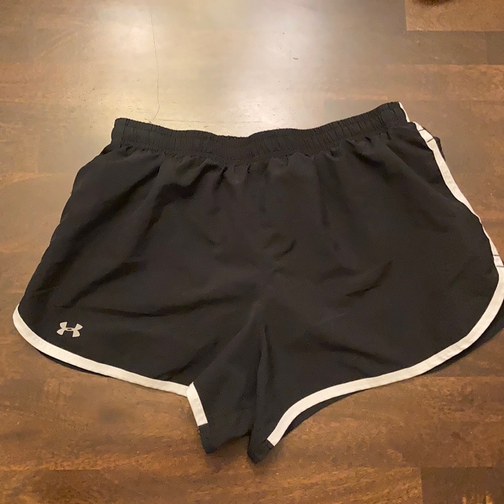 Under Armour Shorts size S